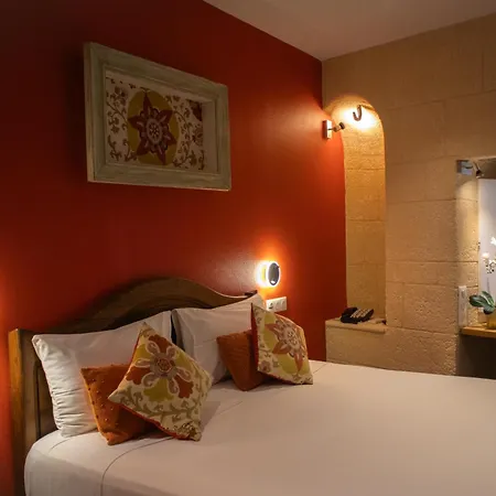 Hotel Garlande Centre 3*