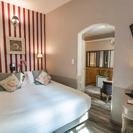 Garlande Centre 3*