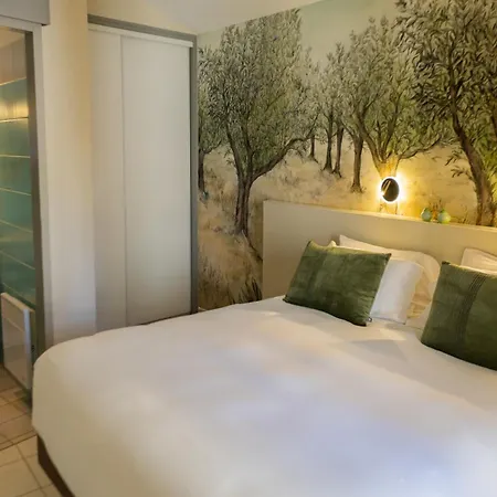 Garlande Centre Hotel 3*