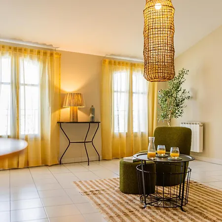 Garlande Centre 3*